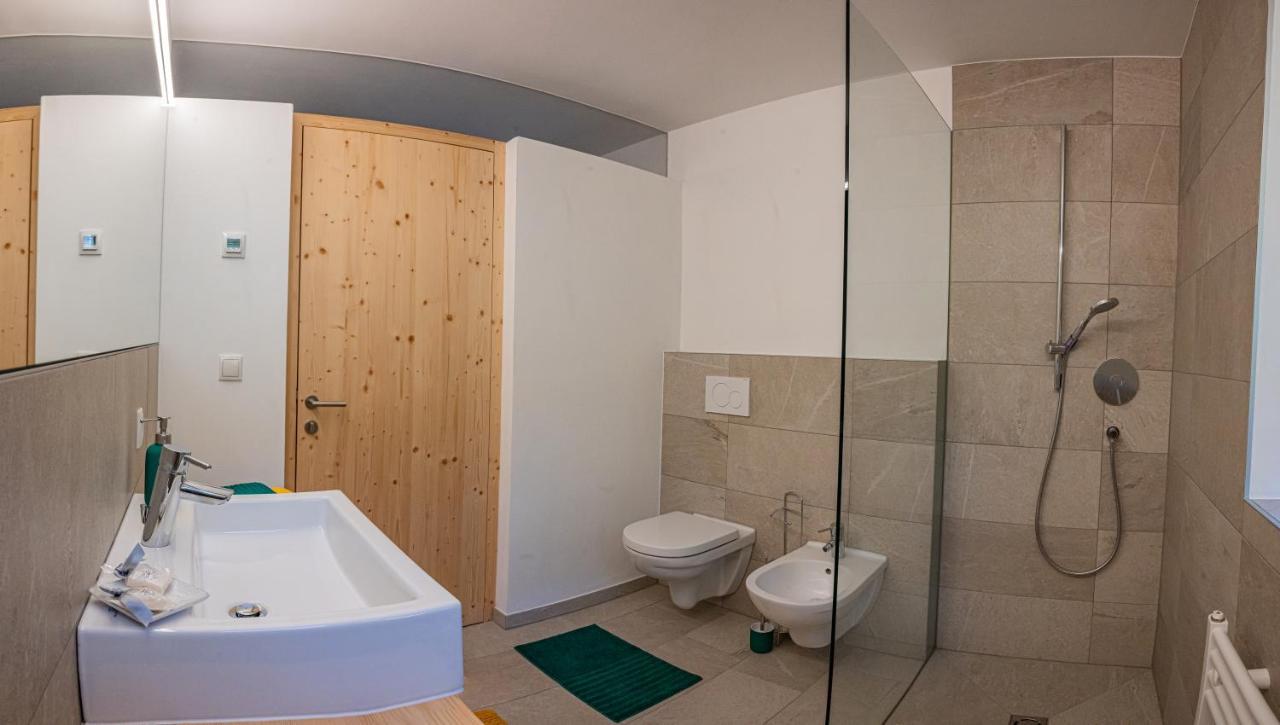 Haus18. 4 Apartman Sluderno Kültér fotó